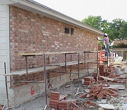 The side wall has been completed.